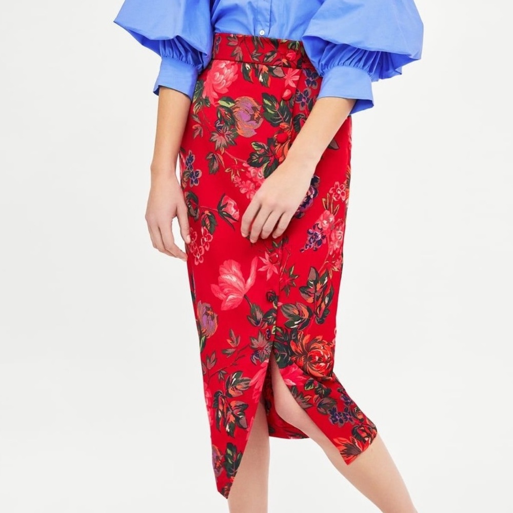 NWOT ZARA RED FLORAL MIDI SKIRT